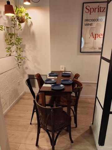 Erhverv til salg i Russafa, Valencia by - € 132.900 (Ref: 9481290)