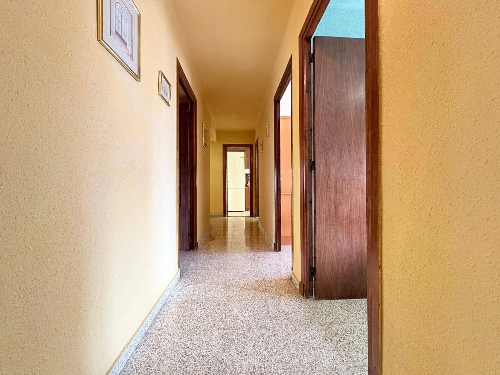 Piso de 4 habitaciones en Alfafar en venta - 145.000 € (Ref: 9504488)