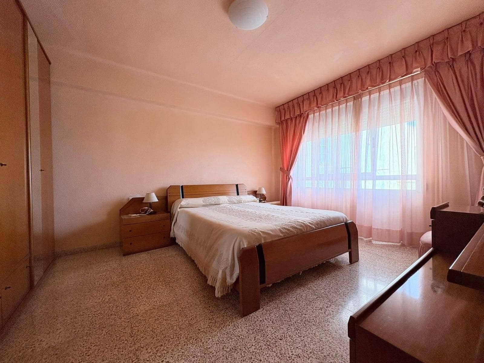 Piso de 4 habitaciones en Alfafar en venta - 145.000 € (Ref: 9504488)