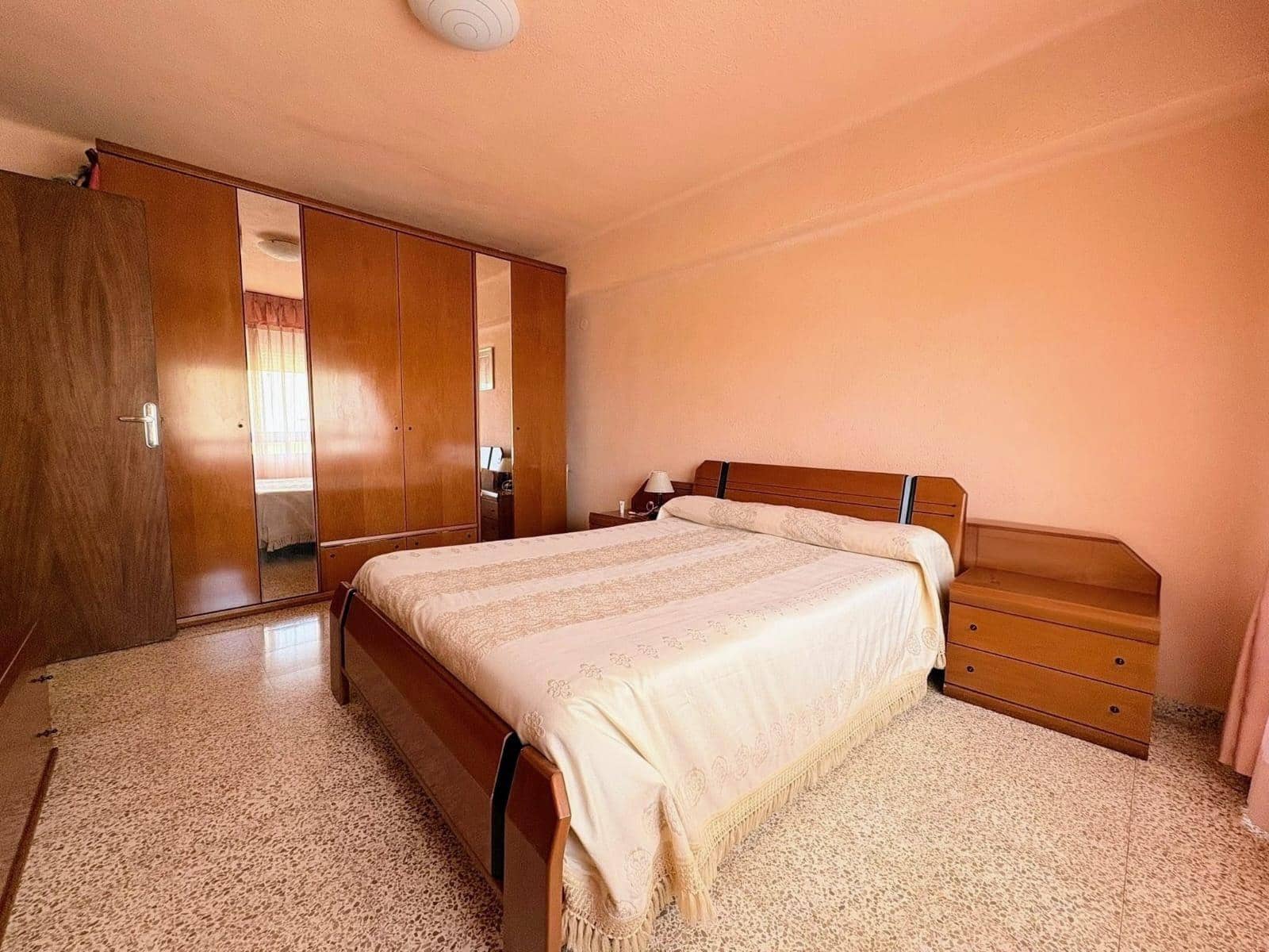 Piso de 4 habitaciones en Alfafar en venta - 145.000 € (Ref: 9504488)