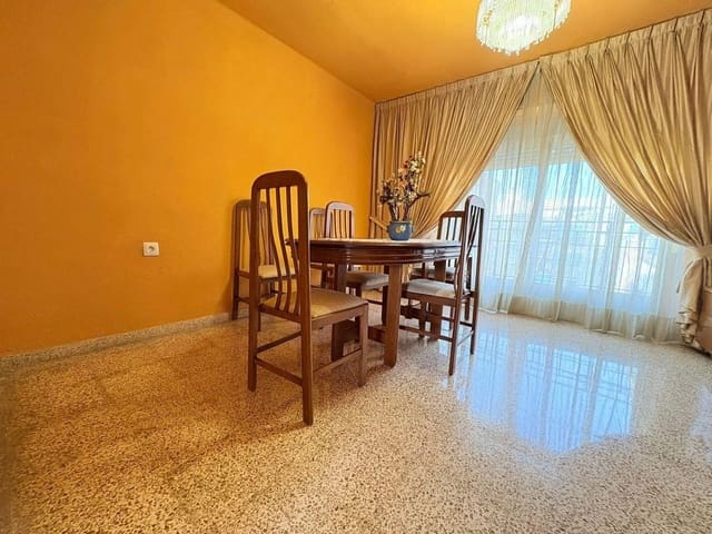 Piso de 4 habitaciones en Alfafar en venta - 145.000 € (Ref: 9504488)