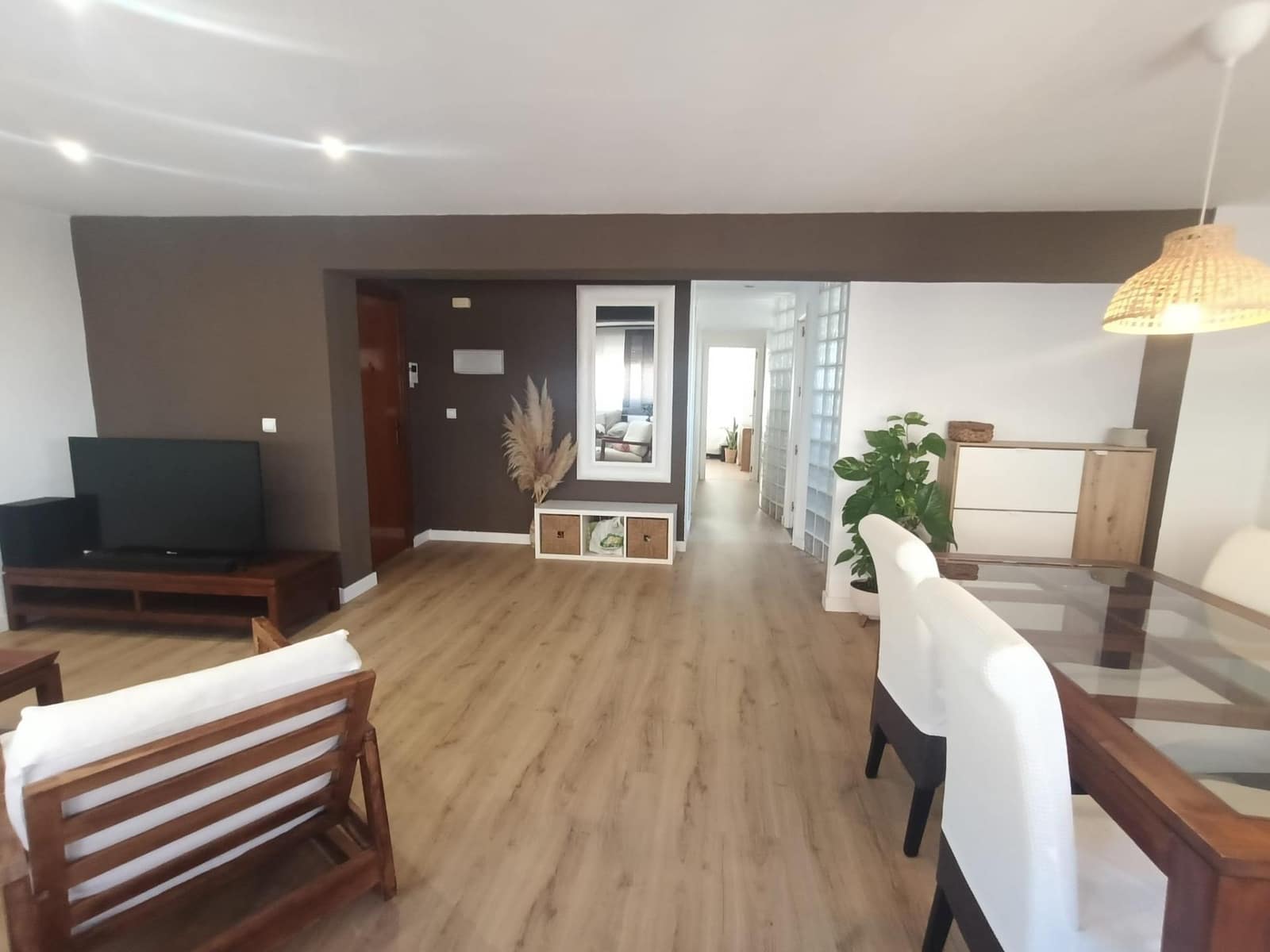 4 bedroom Flat for rent in Catarroja - € 900 (Ref: 9533911)