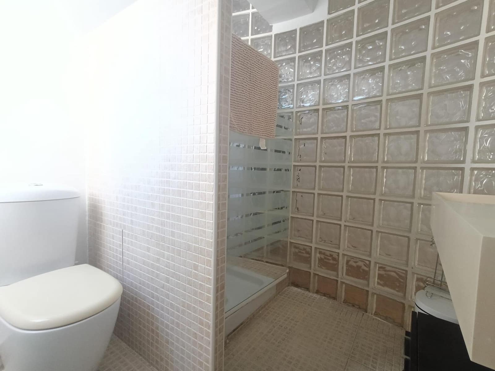 4 bedroom Flat for rent in Catarroja - € 900 (Ref: 9533911)