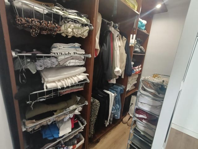 4 soveværelse Lejlighed til leje i Catarroja - € 900 (Ref: 9533911)