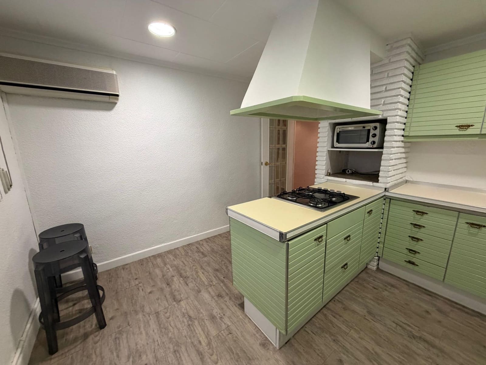 Appartement de 3 chambres à louer à Sedavi - 1 100 € (Ref: 9536086)