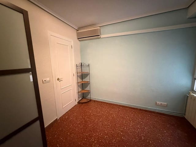 Appartement de 3 chambres à louer à Sedaví - 1 100 € (Ref: 9536086)