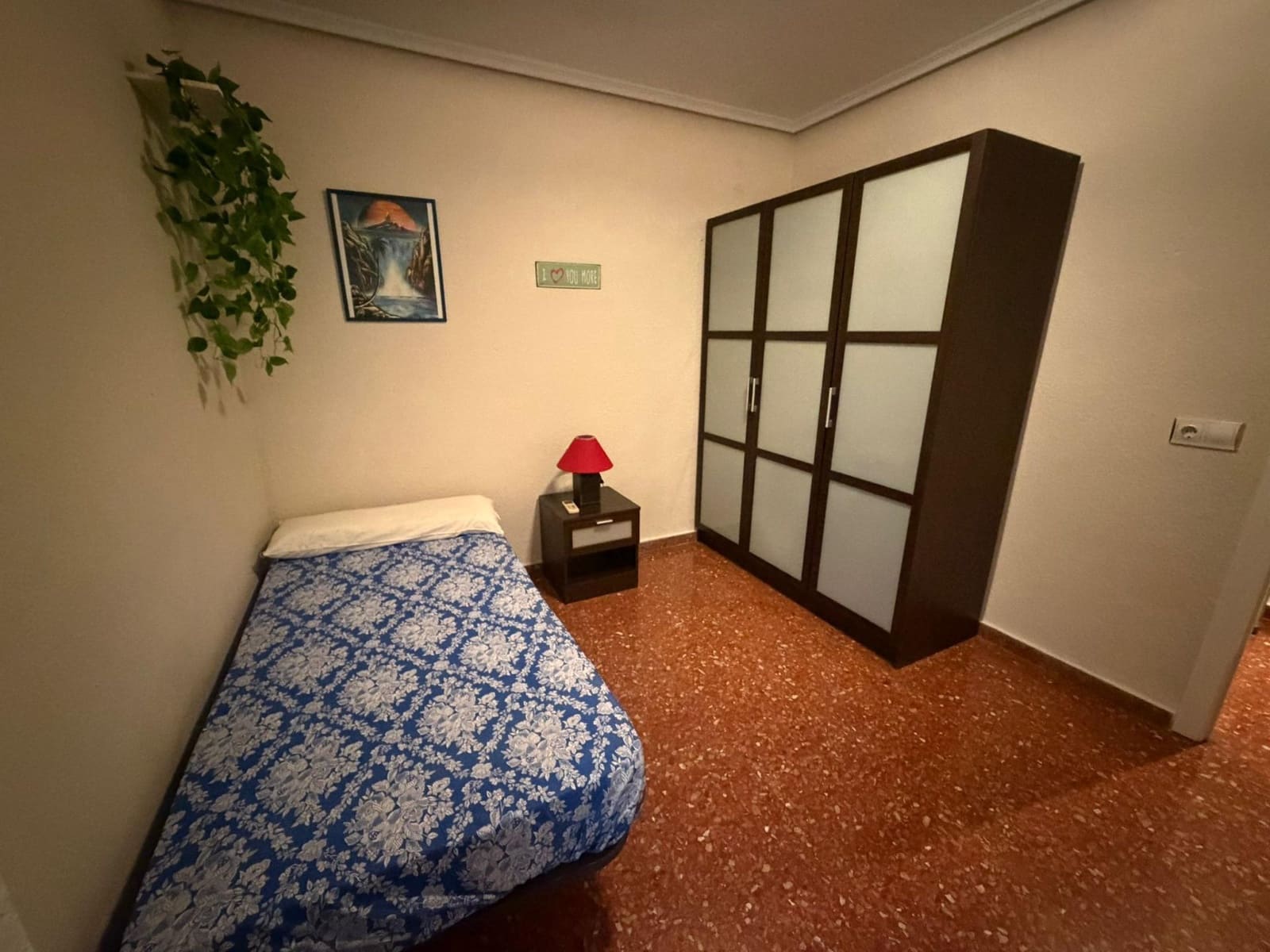 Appartement de 3 chambres à louer à Sedavi - 1 100 € (Ref: 9536086)