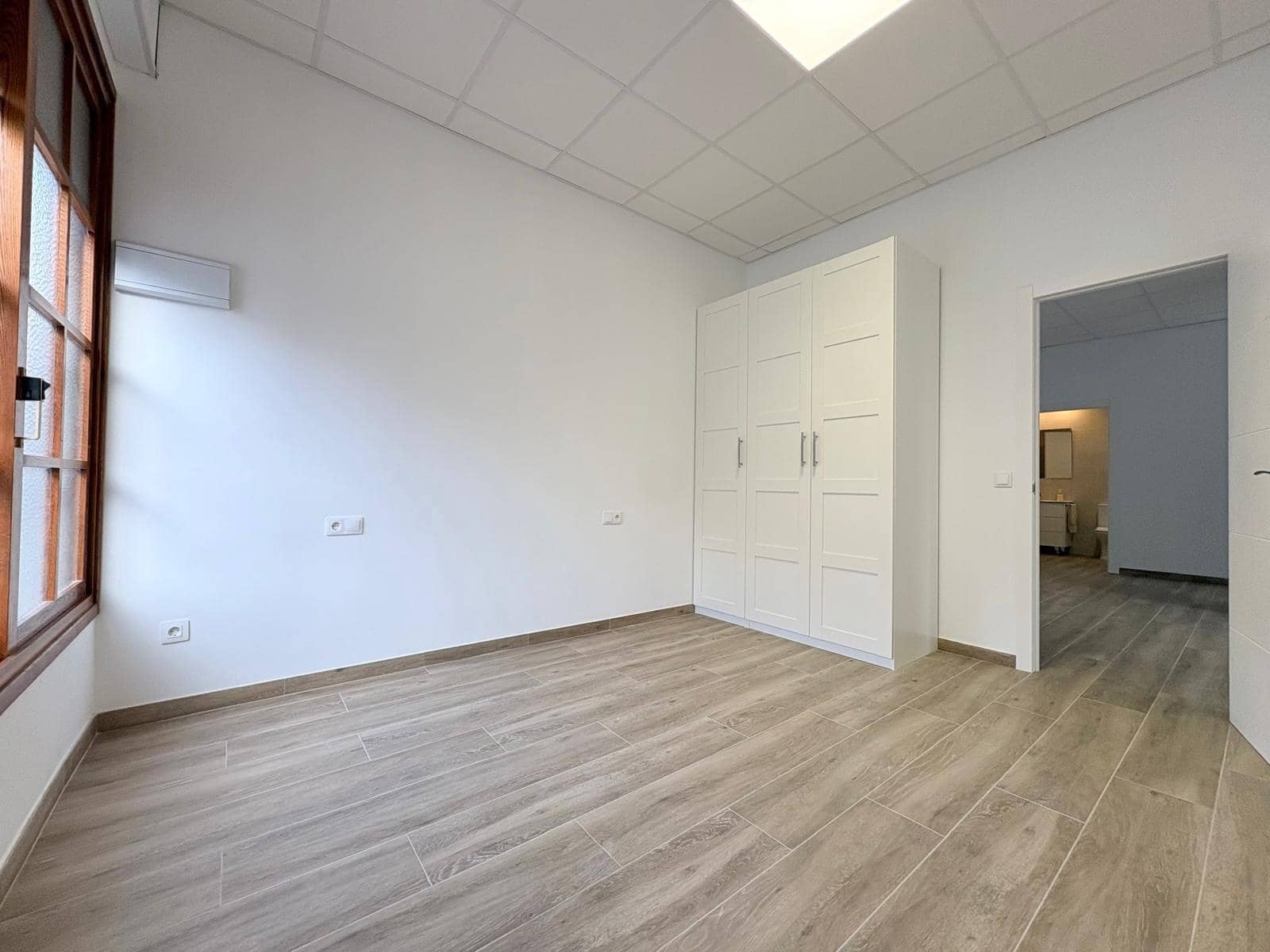 Appartement de 2 chambres à louer à Paterna - 950 € (Ref: 9541624)