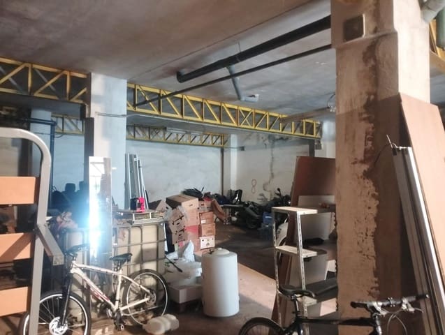 Commercial for rent in Massanassa - € 700 (Ref: 9551899)