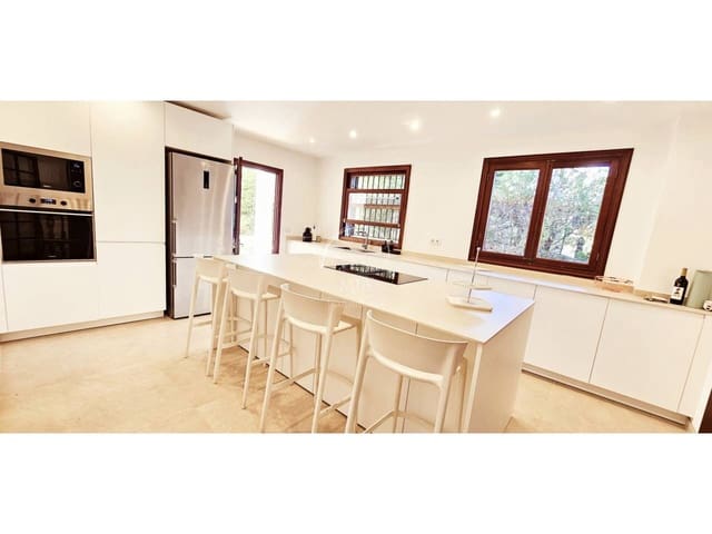 4 Zimmer Villa zu verkaufen in Llucmajor mit Pool Garage - 1.985.000 € (Ref: 10072784)