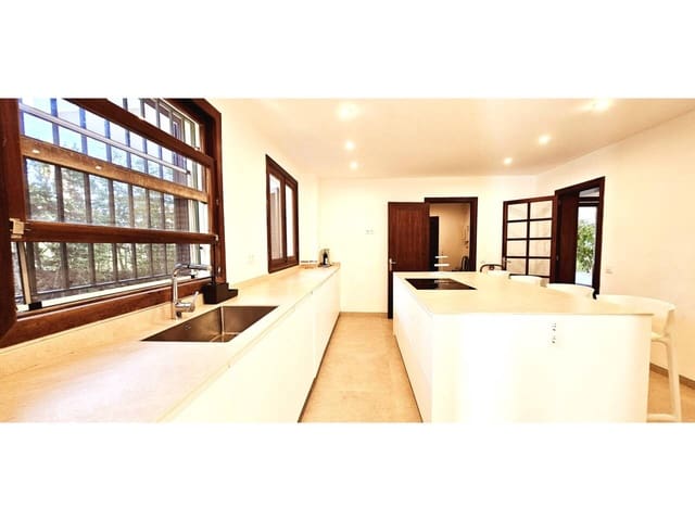 4 Zimmer Villa zu verkaufen in Llucmajor mit Pool Garage - 1.985.000 € (Ref: 10072784)