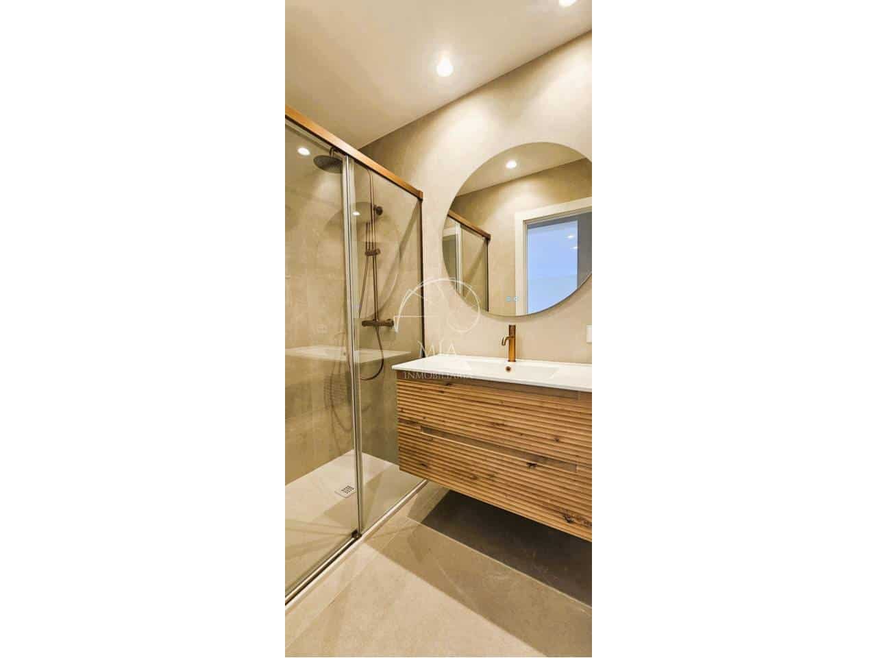 Piso de 3 habitaciones en Palma de Mallorca en alquiler - 1.600 € (Ref: 10077354)