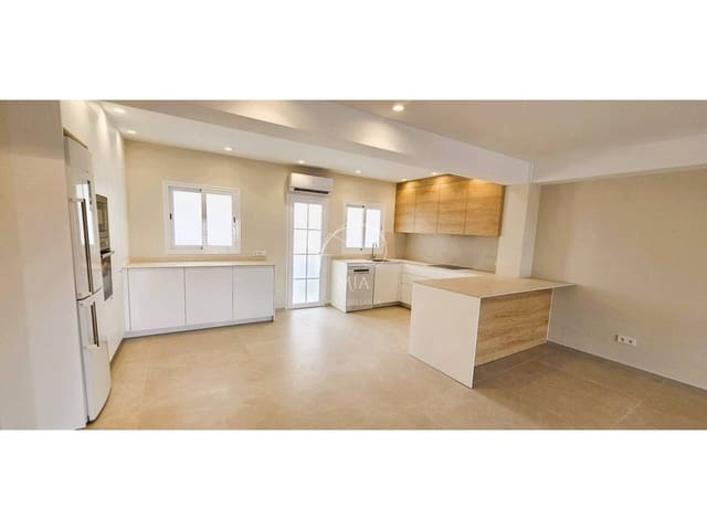 Appartement de 3 chambres à louer à Palma de Mallorca - 1 600 € (Ref: 10077354)