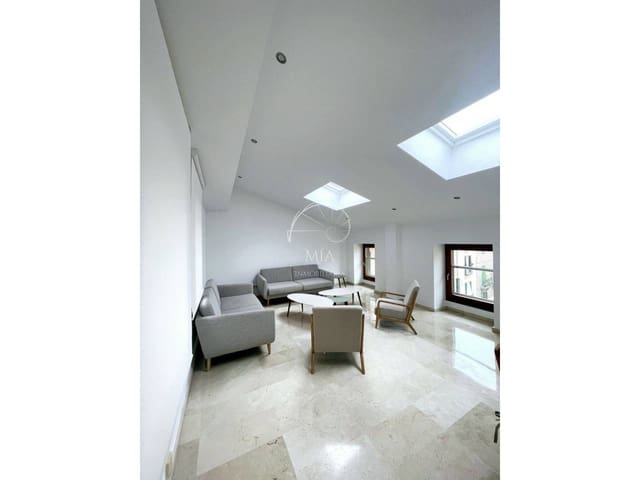 3 quarto Penthouse para arrendar em Palma de Mallorca com garagem - 2 800 € (Ref: 10080255)