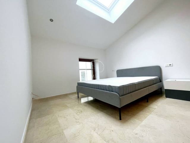 3 quarto Penthouse para arrendar em Palma de Mallorca com garagem - 2 800 € (Ref: 10080255)