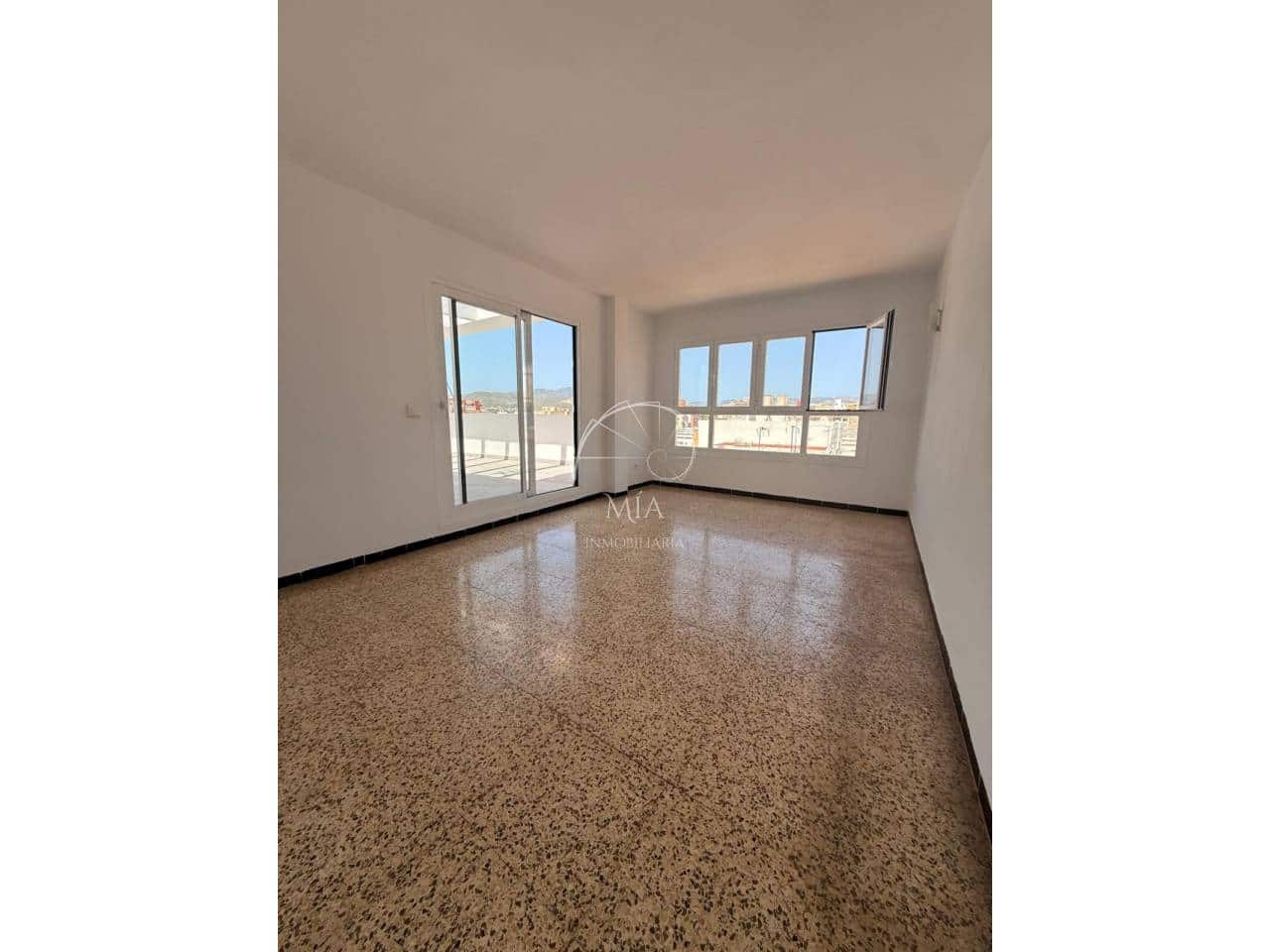 2 soverom Penthouse til leie i Palma de Mallorca - € 1 400 (Ref: 10085394)