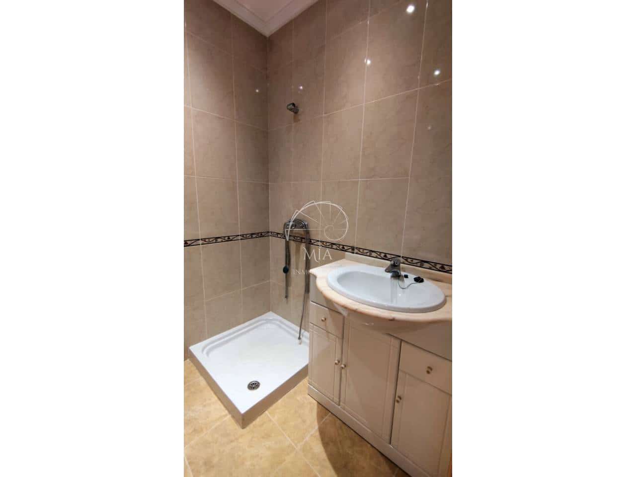 3 soveværelse Lejlighed til leje i Consell - € 1.400 (Ref: 10141576)