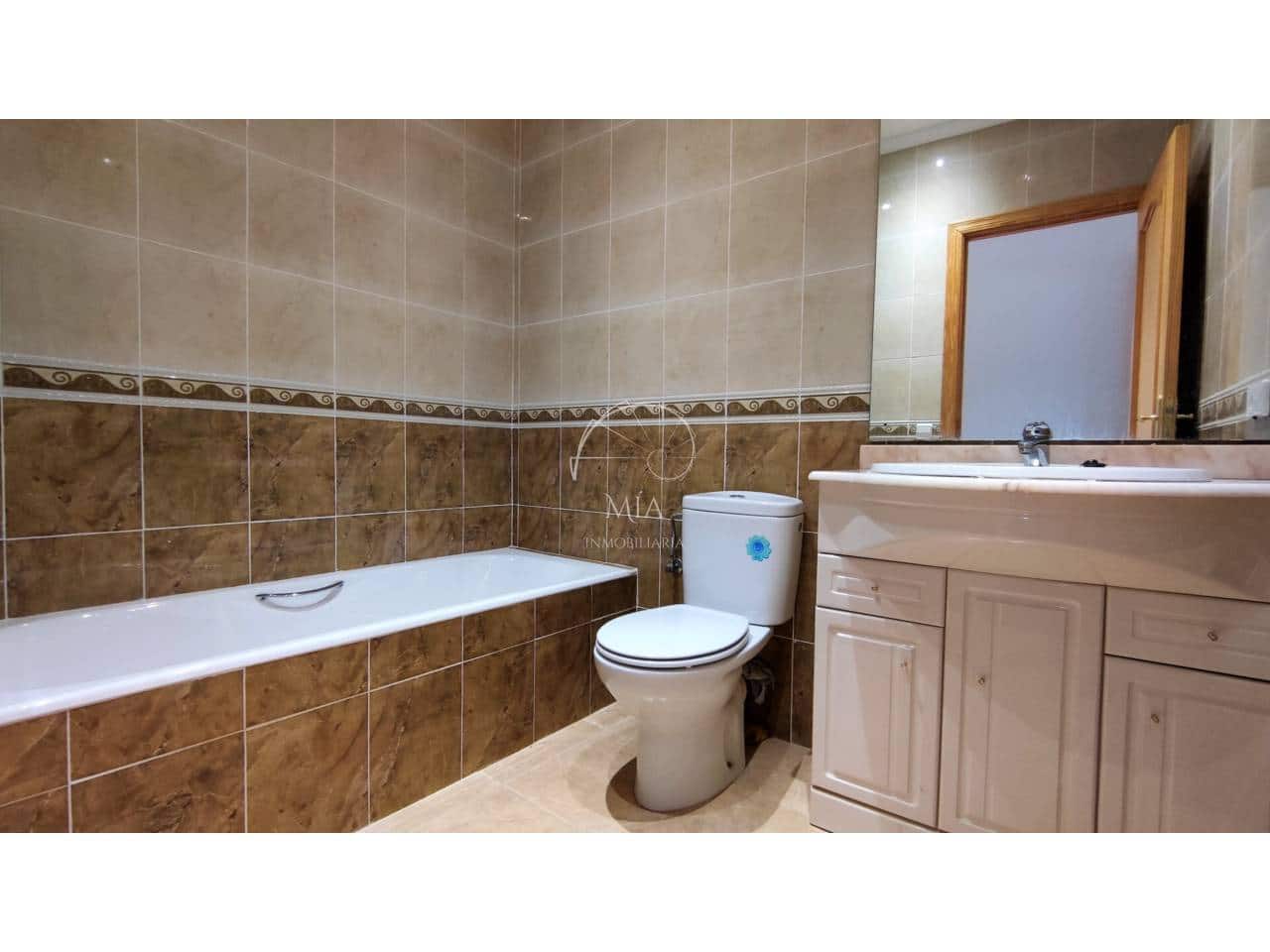 3 soveværelse Lejlighed til leje i Consell - € 1.400 (Ref: 10141576)