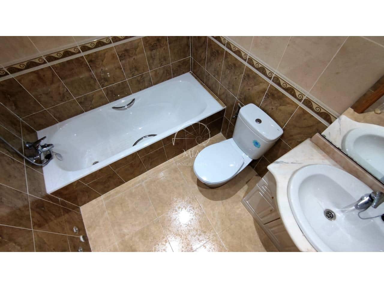 3 soveværelse Lejlighed til leje i Consell - € 1.400 (Ref: 10141576)