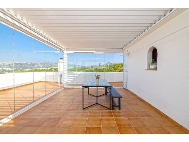 2 bedroom Penthouse for sale in Casares with pool garage - € 474,000 (Ref: 10000118)