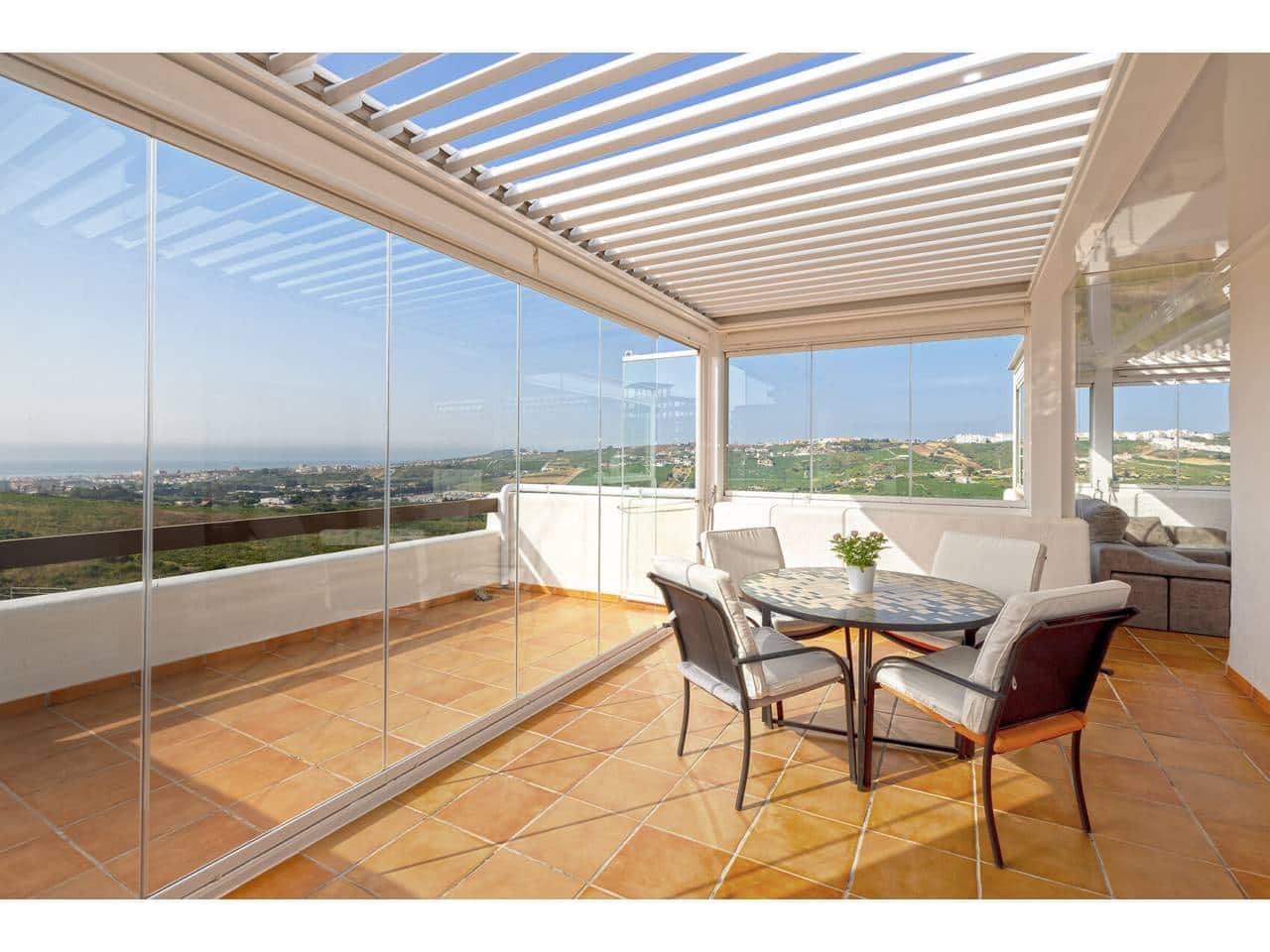 2 bedroom Penthouse for sale in Casares with pool garage - € 474,000 (Ref: 10000118)
