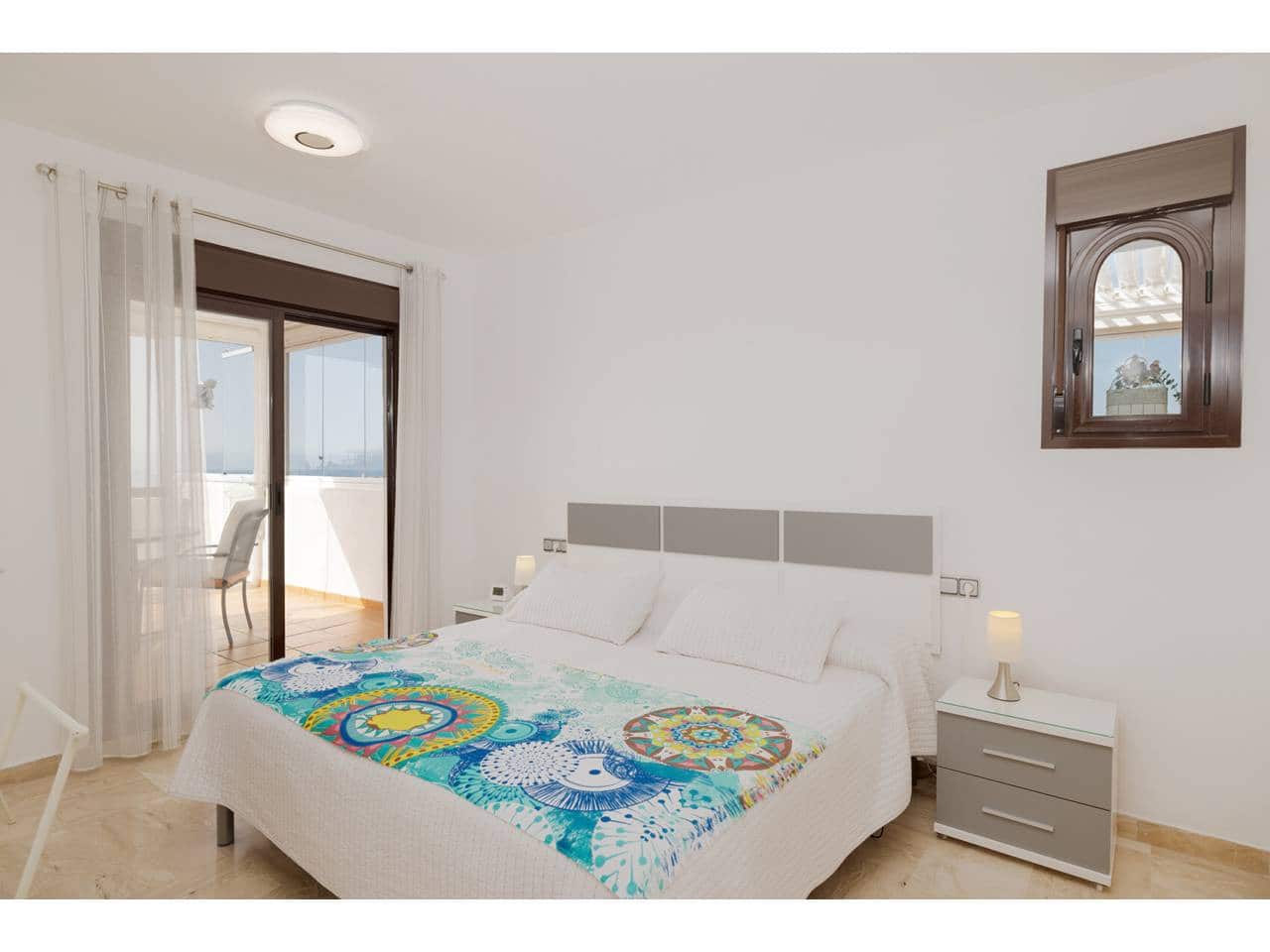 2 bedroom Penthouse for sale in Casares with pool garage - € 474,000 (Ref: 10000118)