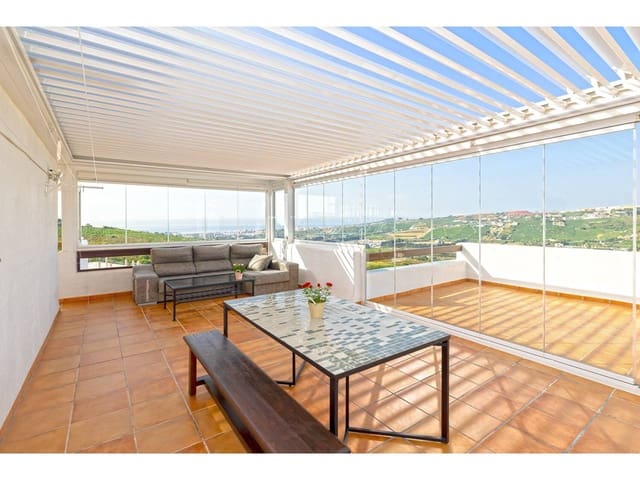 2 bedroom Penthouse for sale in Casares with pool garage - € 474,000 (Ref: 10000118)