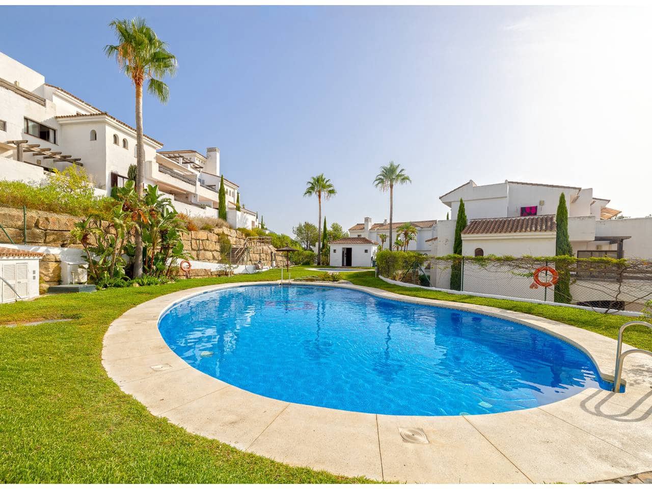 2 bedroom Penthouse for sale in Casares with pool garage - € 474,000 (Ref: 10000118)