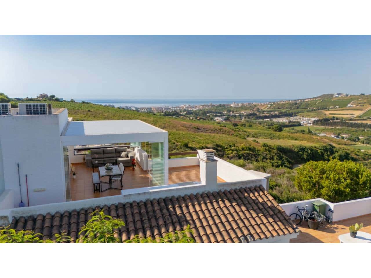 2 soverom Penthouse til salgs i Casares med svømmebasseng garasje - € 474 000 (Ref: 10000118)