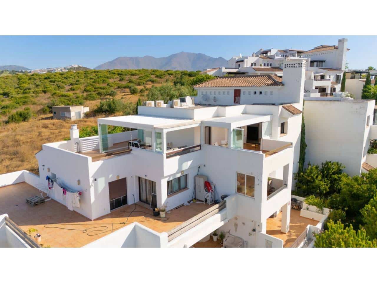2 soverom Penthouse til salgs i Casares med svømmebasseng garasje - € 474 000 (Ref: 10000118)