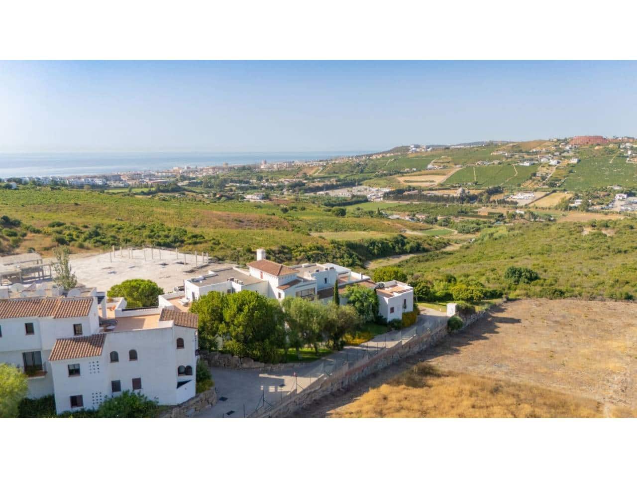 2 soverom Penthouse til salgs i Casares med svømmebasseng garasje - € 474 000 (Ref: 10000118)