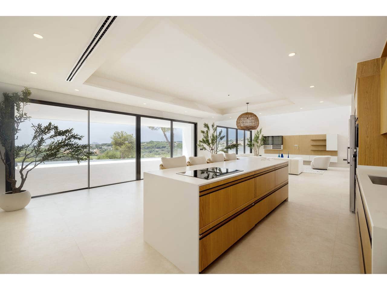 6 soverom Villa til salgs i Sotogrande med svømmebasseng garasje - € 6 900 000 (Ref: 10010095)