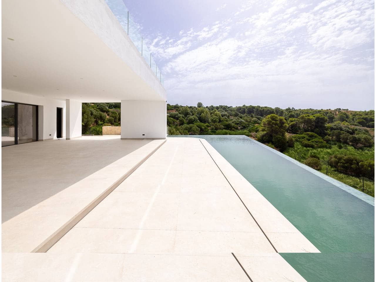 6 soverom Villa til salgs i Sotogrande med svømmebasseng garasje - € 6 900 000 (Ref: 10010095)