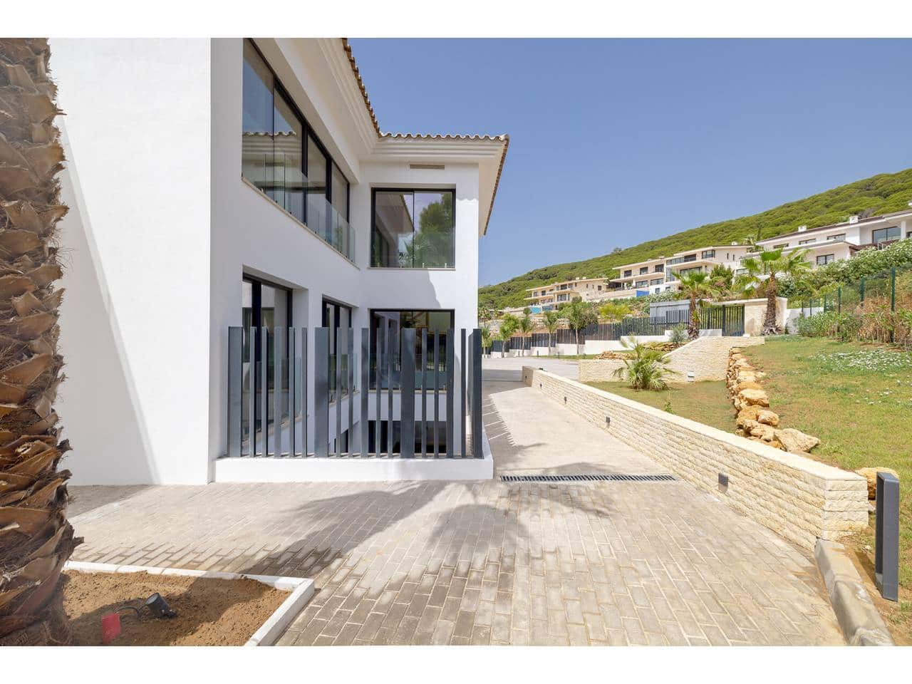 6 soverom Villa til salgs i Sotogrande med svømmebasseng garasje - € 6 900 000 (Ref: 10010095)