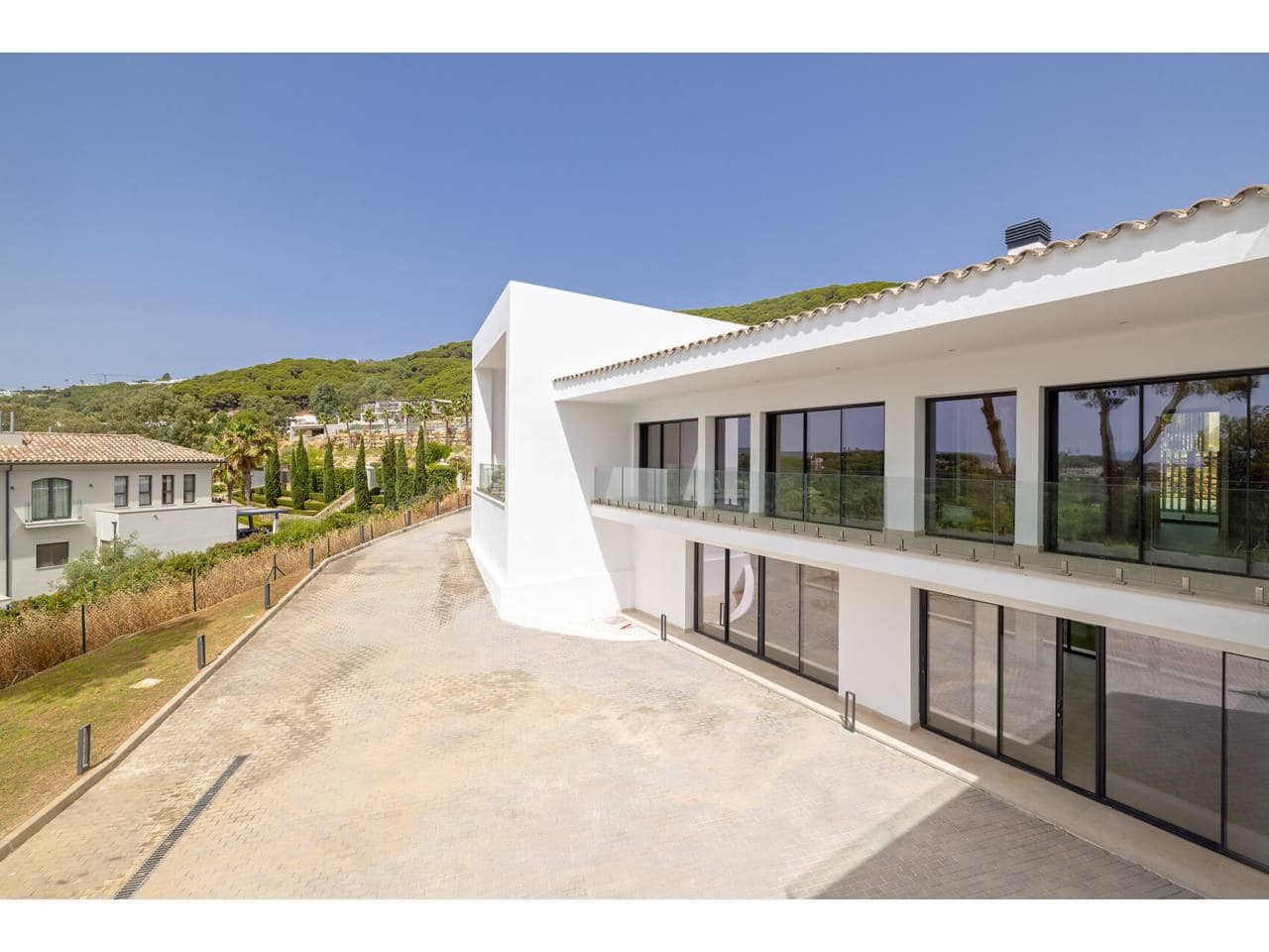6 soverom Villa til salgs i Sotogrande med svømmebasseng garasje - € 6 900 000 (Ref: 10010095)