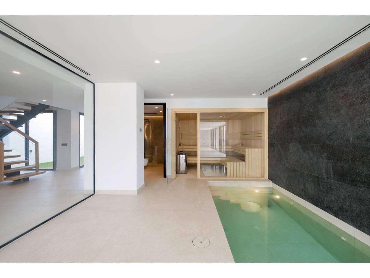 6 soverom Villa til salgs i Sotogrande med svømmebasseng garasje - € 6 900 000 (Ref: 10010095)