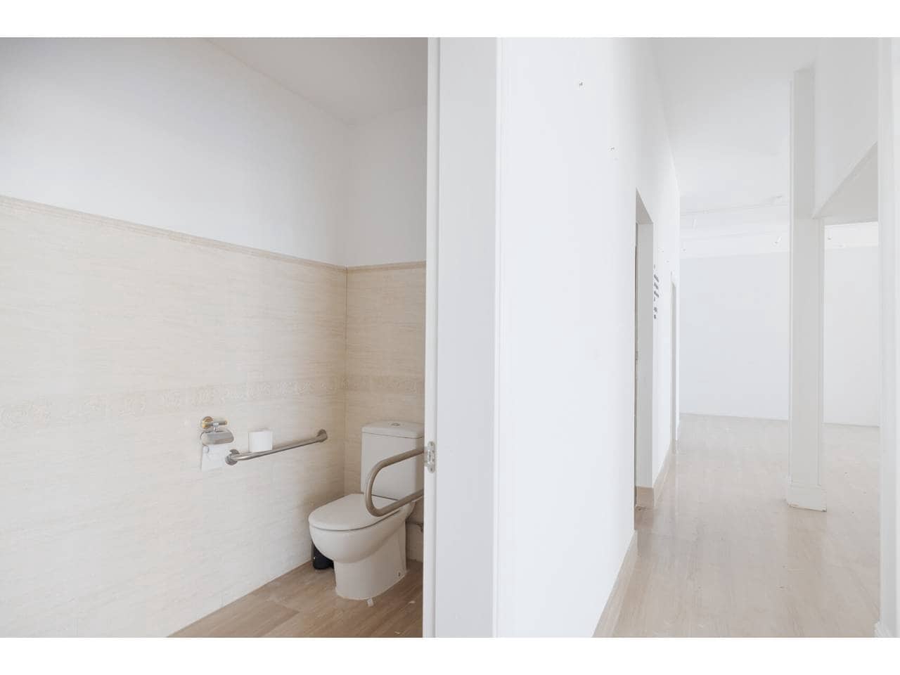 Gewerbe zu verkaufen in Manilva mit Garage - 2.200.000 € (Ref: 10012782)