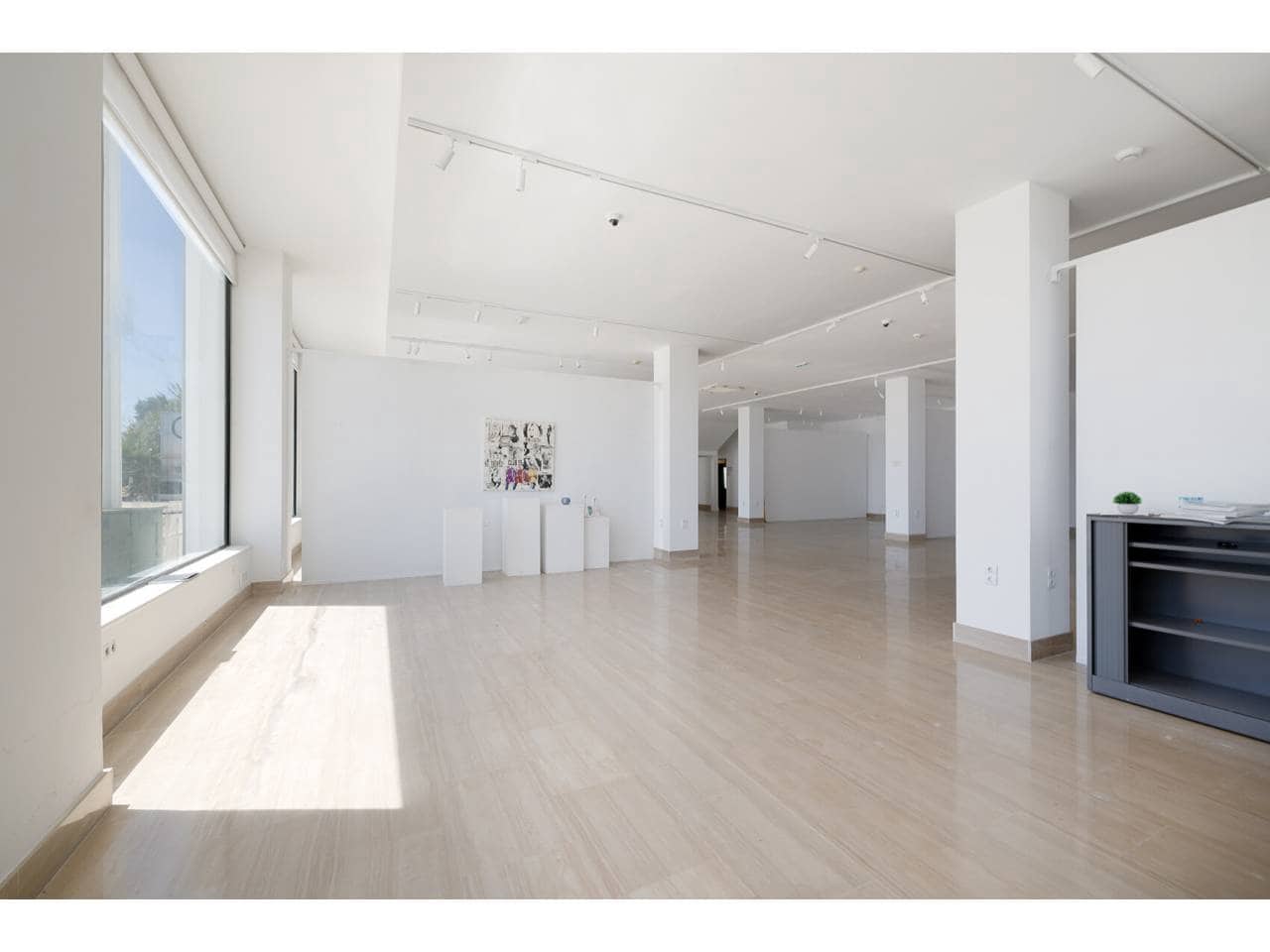 Gewerbe zu verkaufen in Manilva mit Garage - 2.200.000 € (Ref: 10012782)