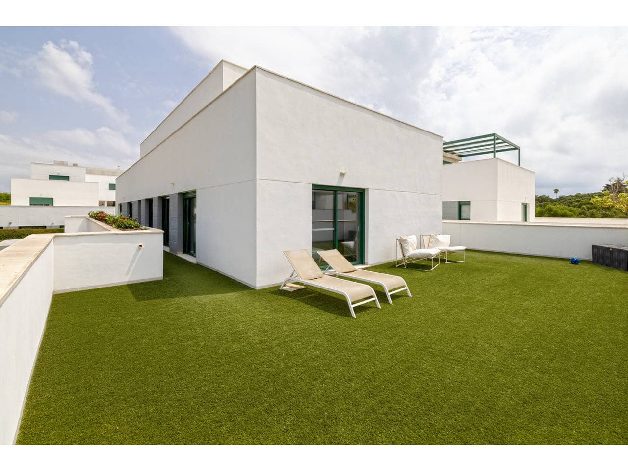 4 bedroom Apartment for sale in Sotogrande with pool garage - € 985,000 (Ref: 10016953)