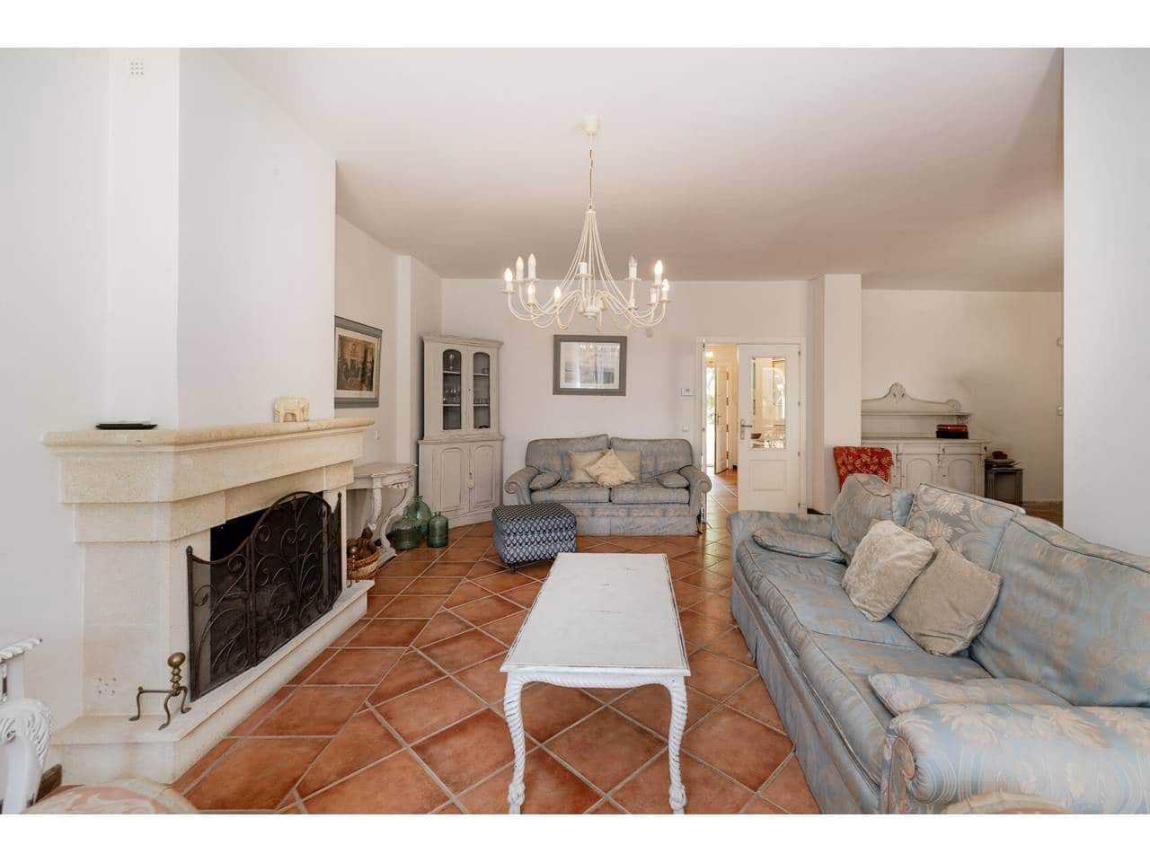 4 soveværelse Rækkehus til salg i Sotogrande med swimmingpool garage - € 655.000 (Ref: 10023461)