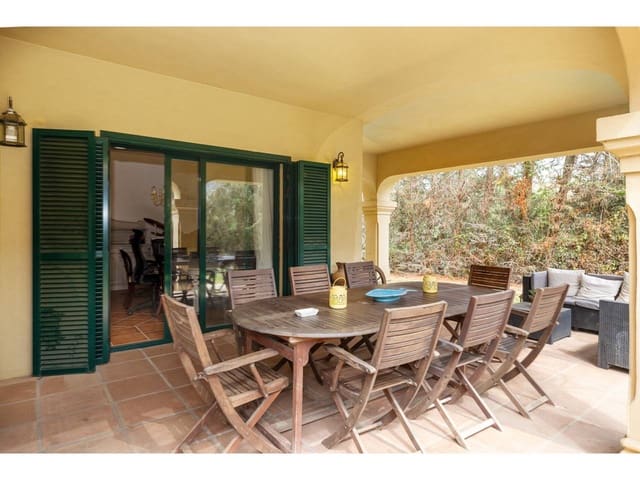 4 chambre Villa/Maison Mitoyenne à vendre à Sotogrande, San Roque avec piscine garage - 655 000 € (Ref: 10023461)