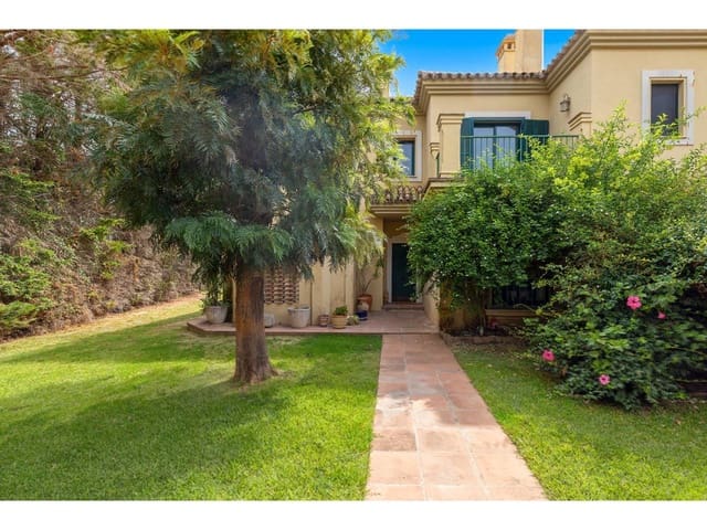 4 chambre Villa/Maison Mitoyenne à vendre à Sotogrande, San Roque avec piscine garage - 655 000 € (Ref: 10023461)