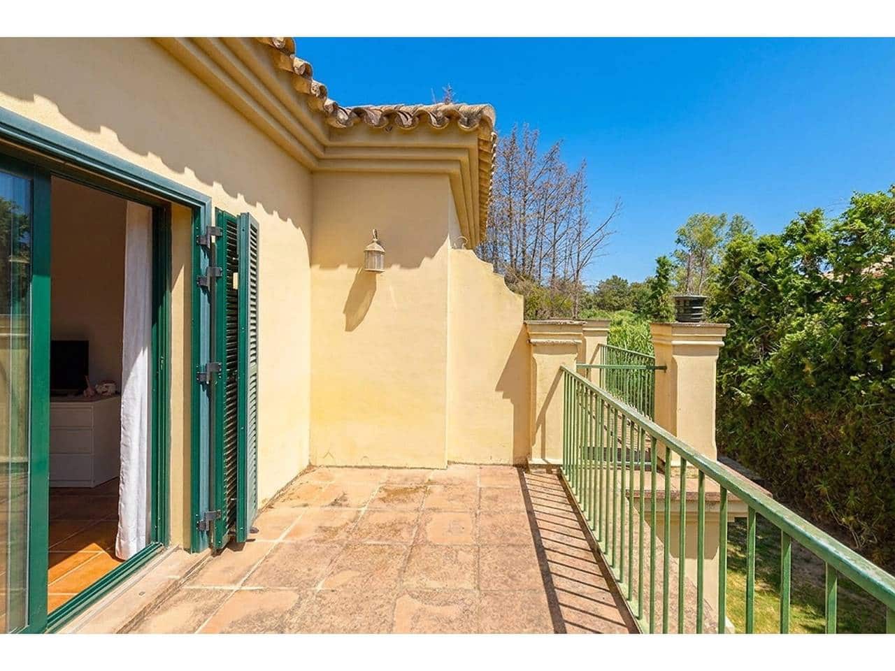4 soveværelse Rækkehus til salg i Sotogrande med swimmingpool garage - € 655.000 (Ref: 10023461)