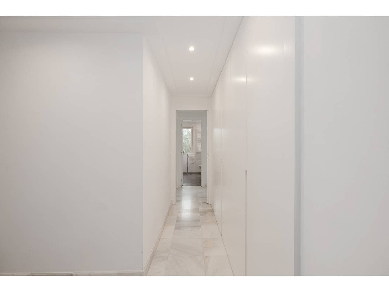 3 bedroom Apartment for sale in Sotogrande with pool garage - € 900,000 (Ref: 10026630)