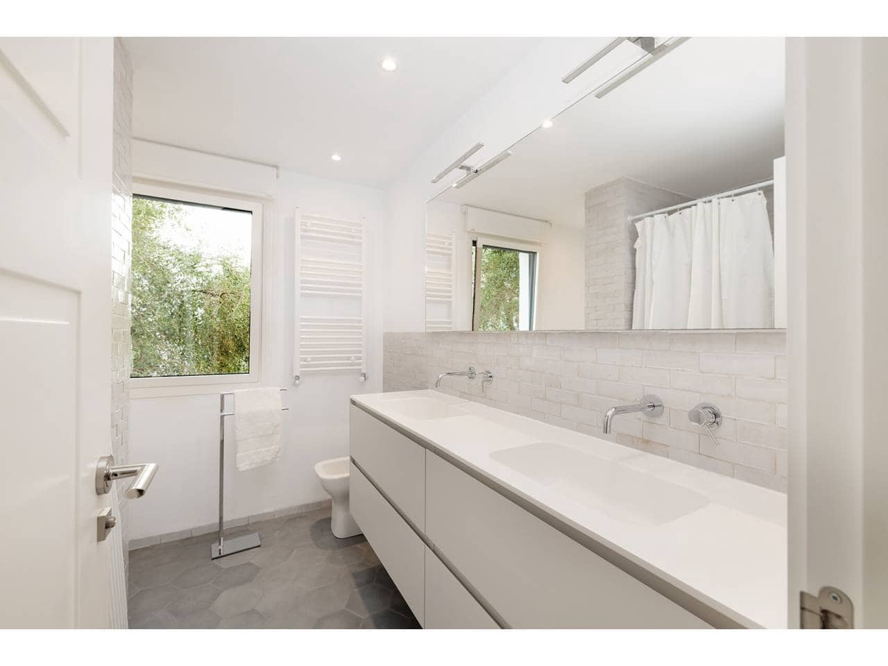3 bedroom Apartment for sale in Sotogrande with pool garage - € 900,000 (Ref: 10026630)
