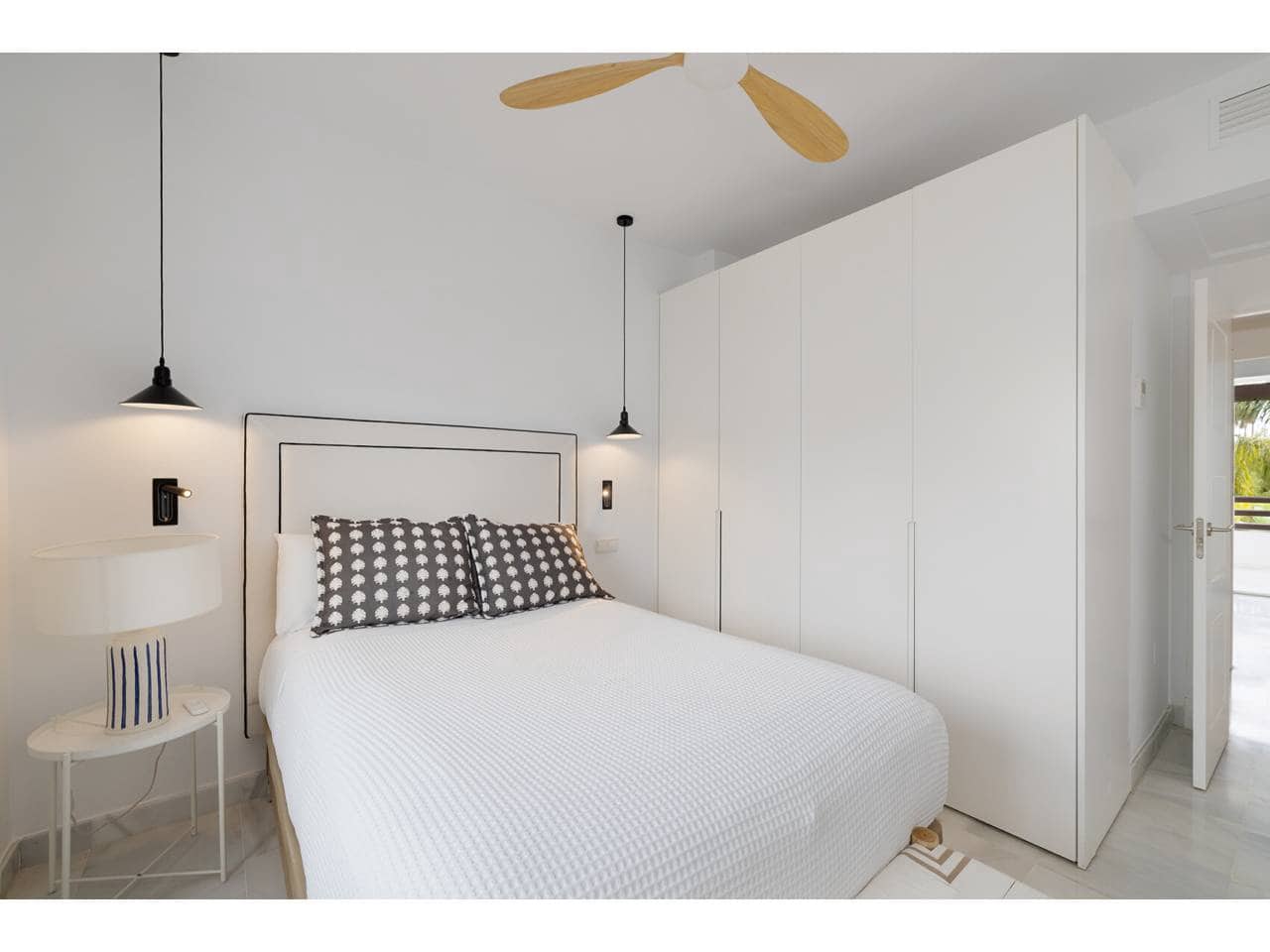 3 bedroom Apartment for sale in Sotogrande with pool garage - € 900,000 (Ref: 10026630)