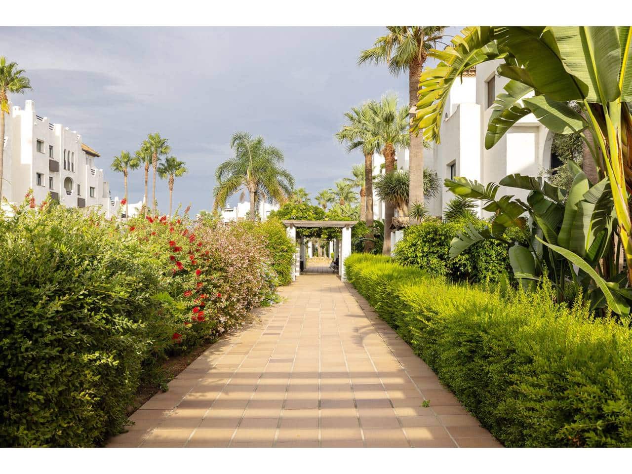 3 bedroom Apartment for sale in Sotogrande with pool garage - € 900,000 (Ref: 10026630)