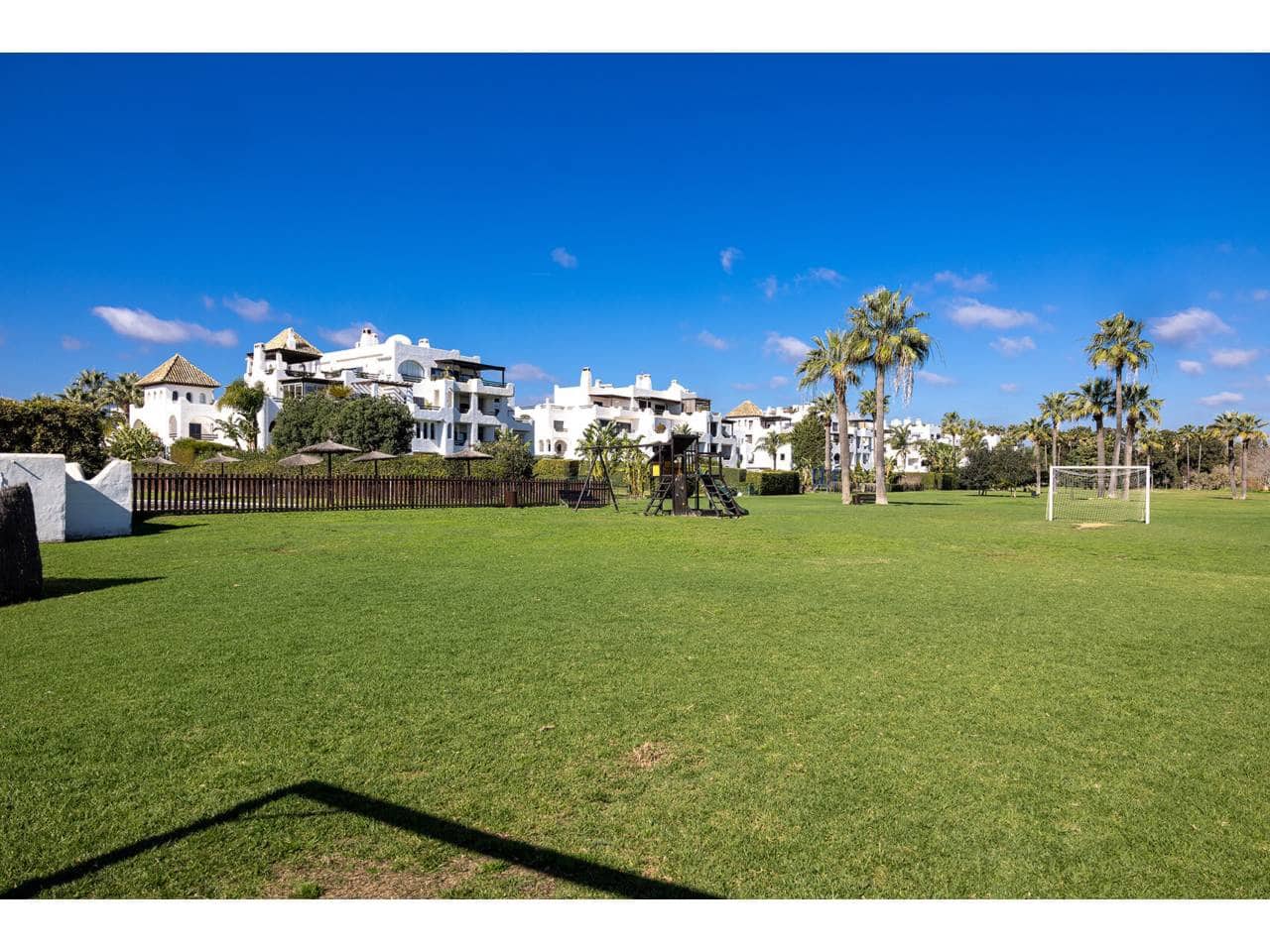 3 bedroom Apartment for sale in Sotogrande with pool garage - € 900,000 (Ref: 10026630)
