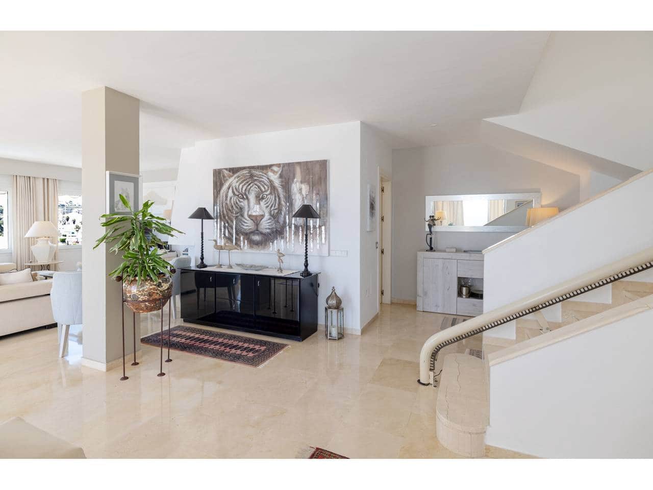 4 Zimmer Penthouse zu verkaufen in Castillo de la Duquesa mit Pool Garage - 2.300.000 € (Ref: 10031358)