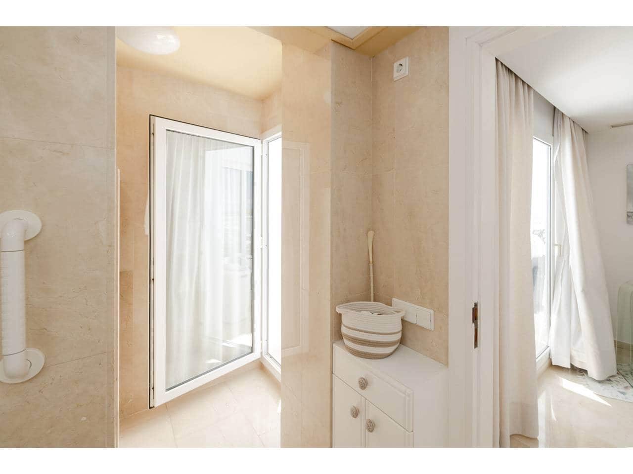 4 Zimmer Penthouse zu verkaufen in Castillo de la Duquesa mit Pool Garage - 2.300.000 € (Ref: 10031358)